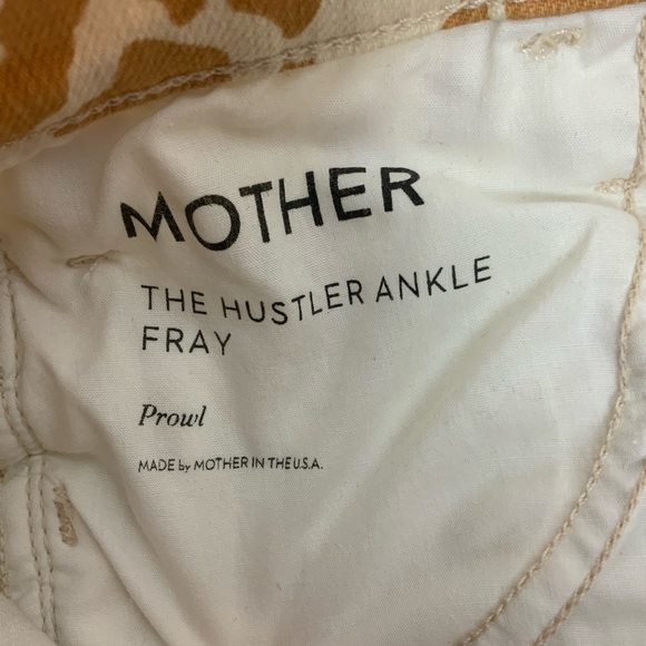 MOTHER The Hustler Ankle Fray Printed Jeans - Picture 13 of 16